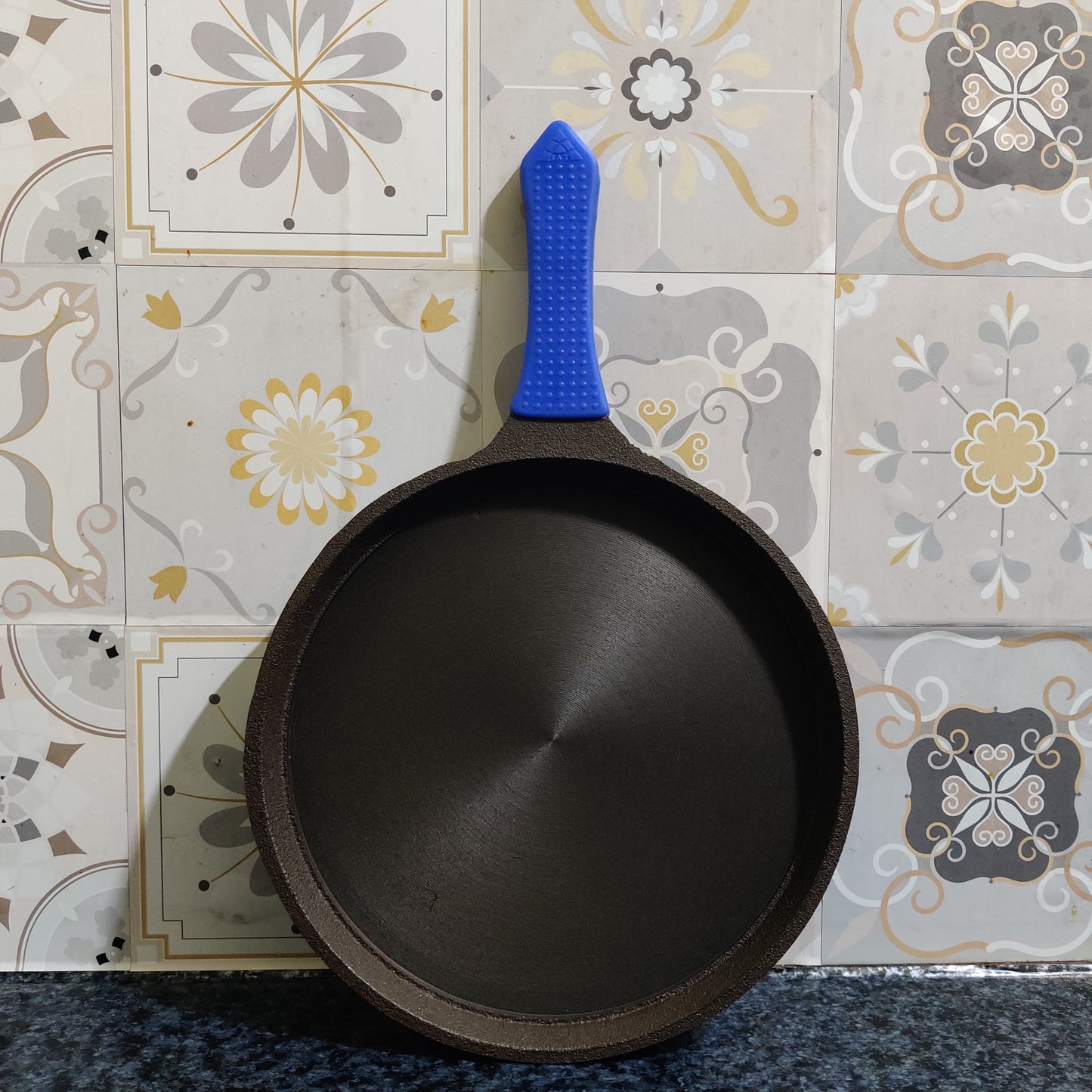 Cast Iron Dosa Tawa | Pre-Seasoned | Silicon Handle | 9.5 inch