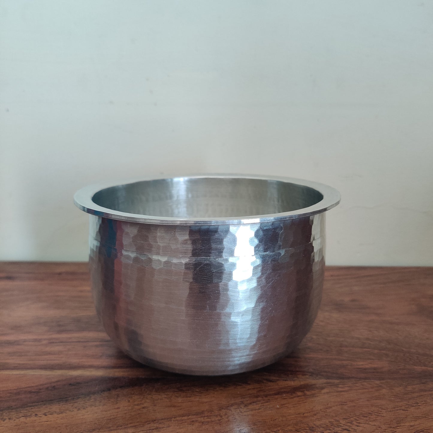 Eeyachombu | Tin Vessel | Kinnam Shape