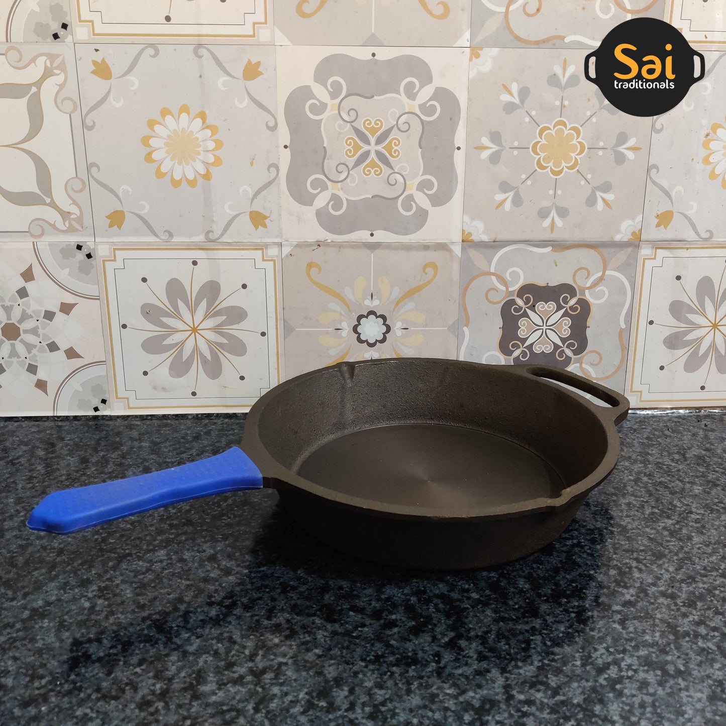Cast Iron Skillet | long handle with silicon grip | Pre-Seasoned