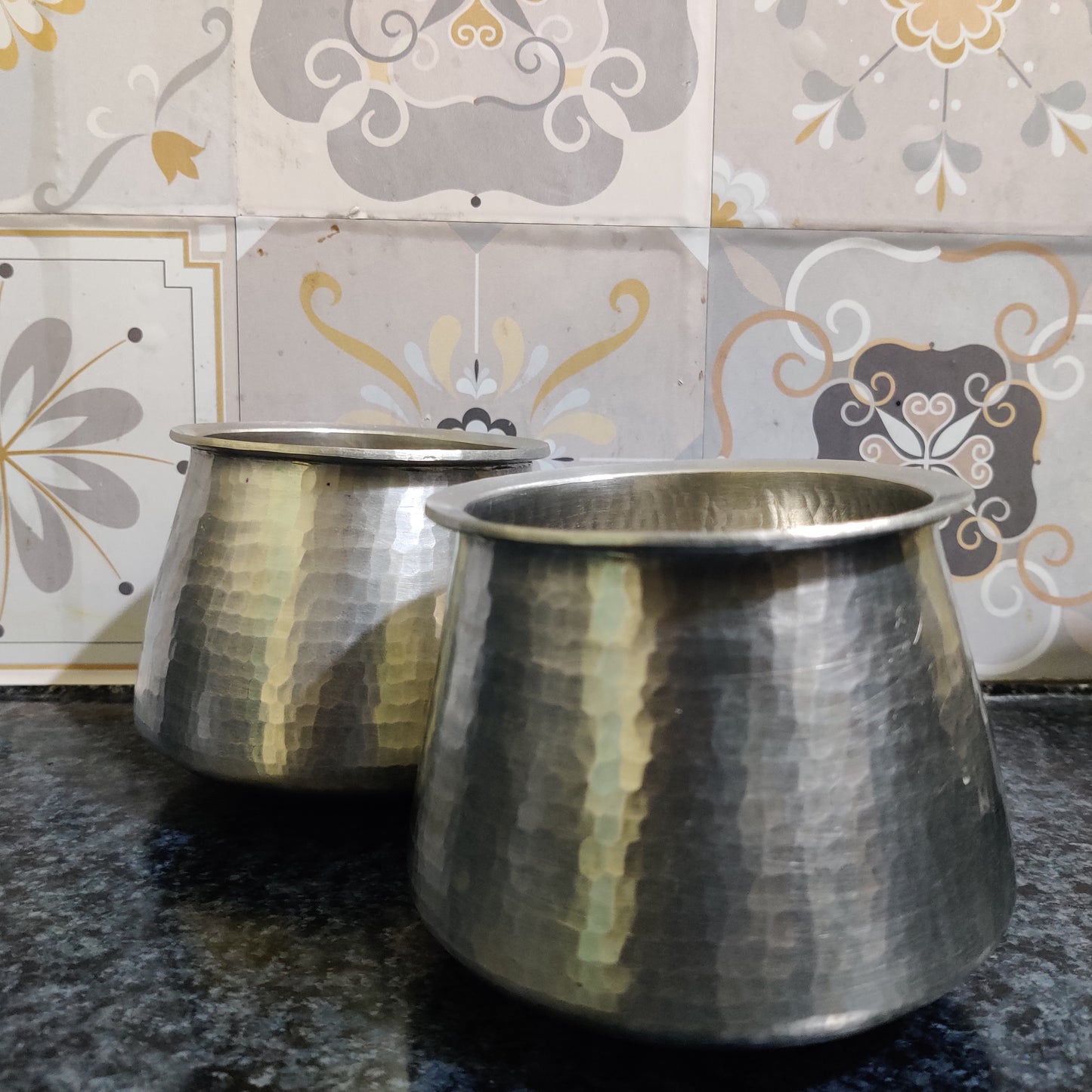 Eeyachombu | Tin Vessel | Vennathazhi Shape