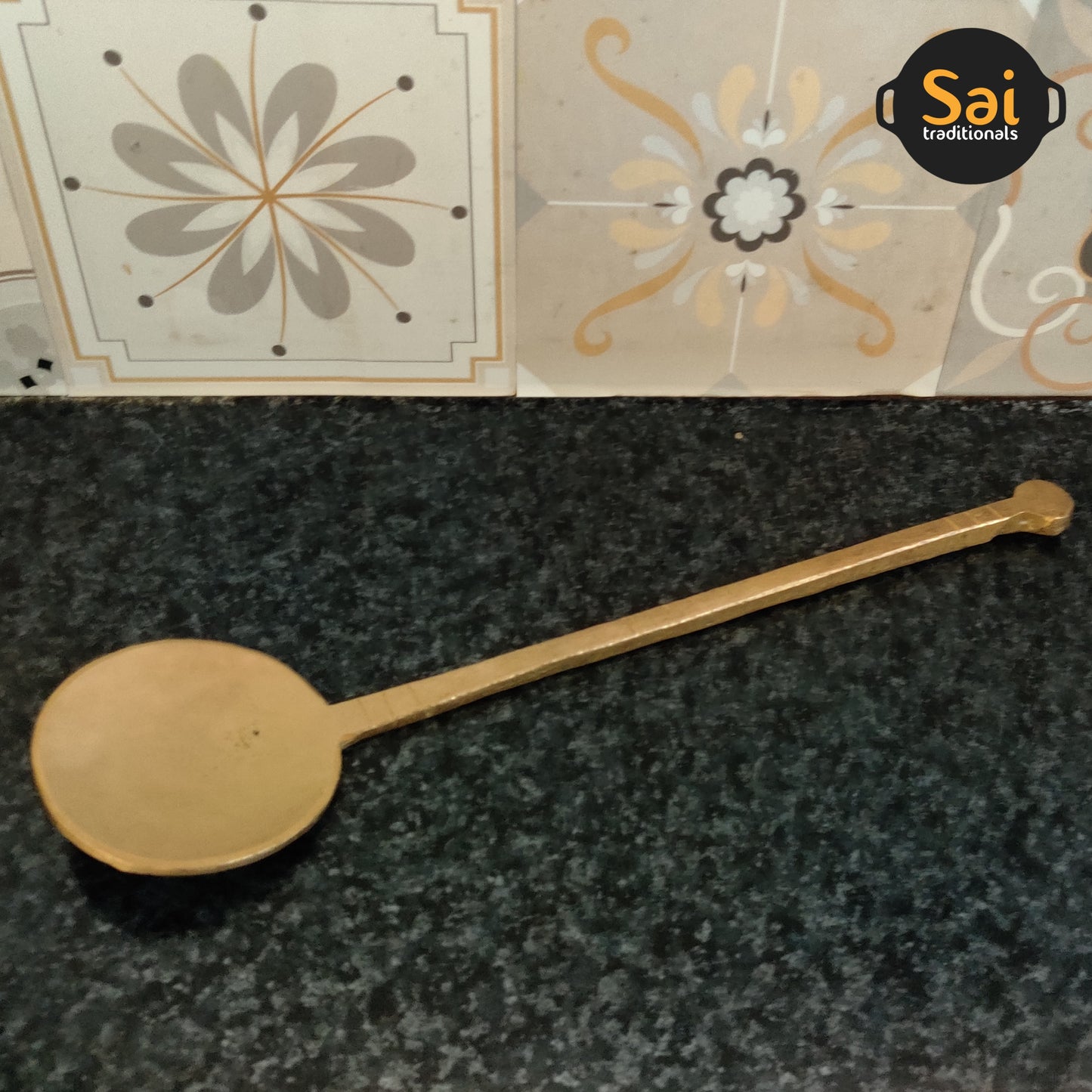 Bronze Flat Spatula | Sattuvam Karandi