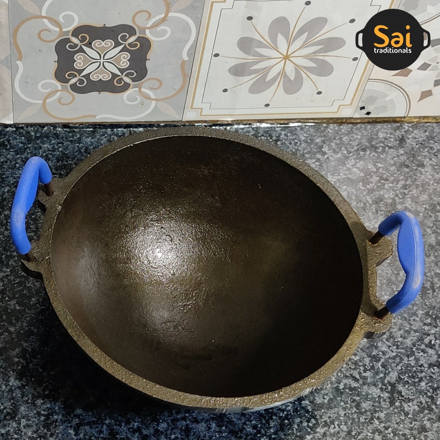 Cast Iron Kadai | with Silicon Grip | Pre-Seasoned
