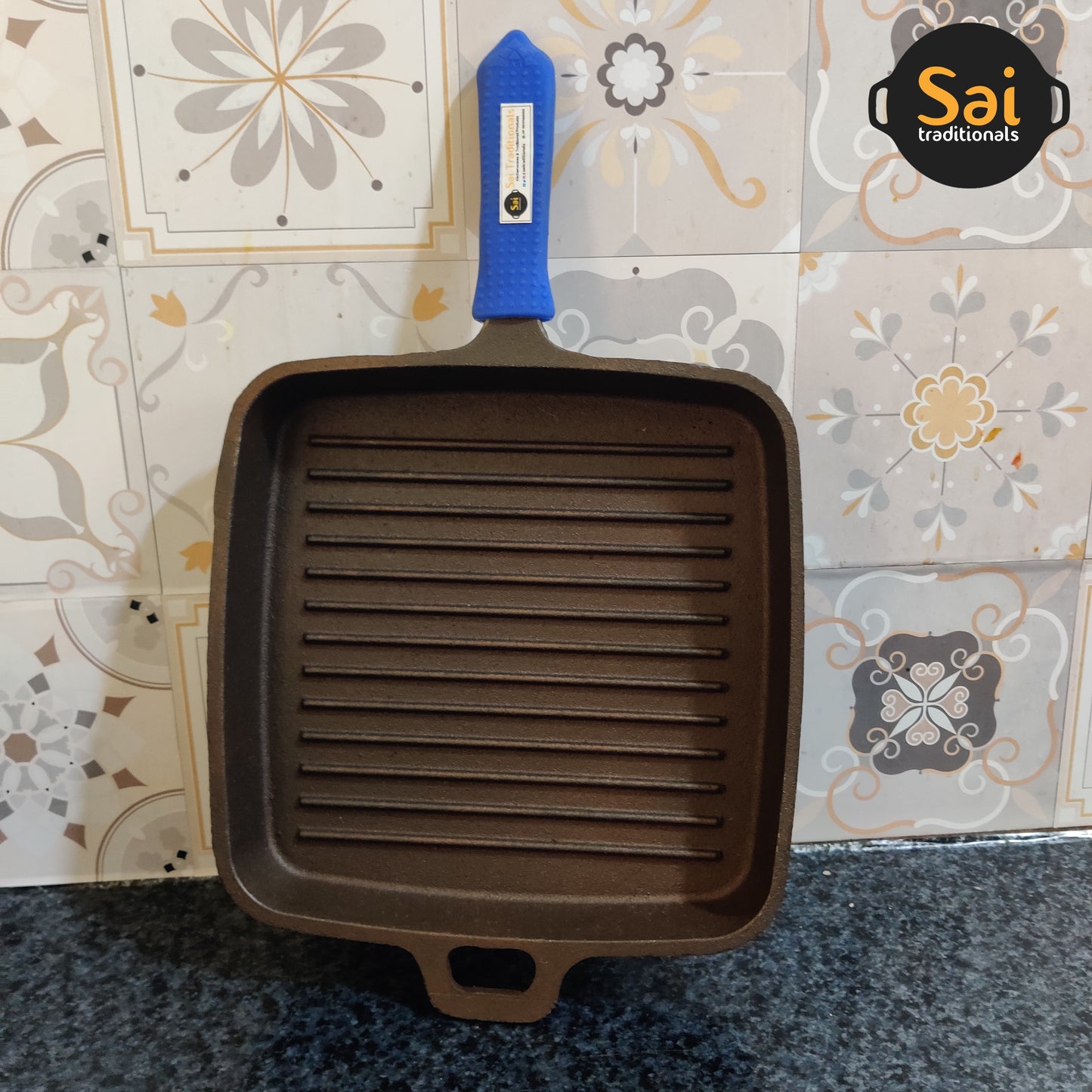 Cast Iron Grill Pan | Long Handle with Silicon Grip | Pre-Seasoned