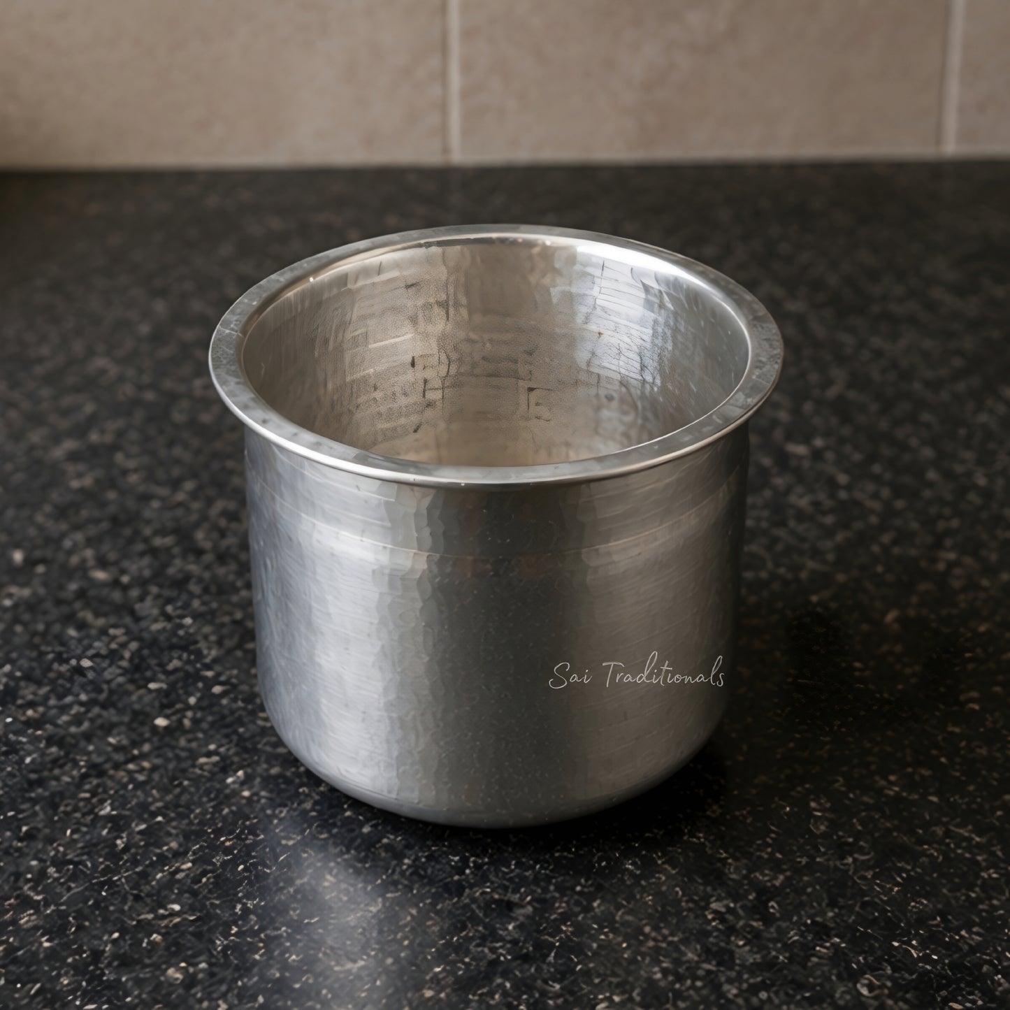 Eeyachombu | Tin Vessel | Adukku Shape