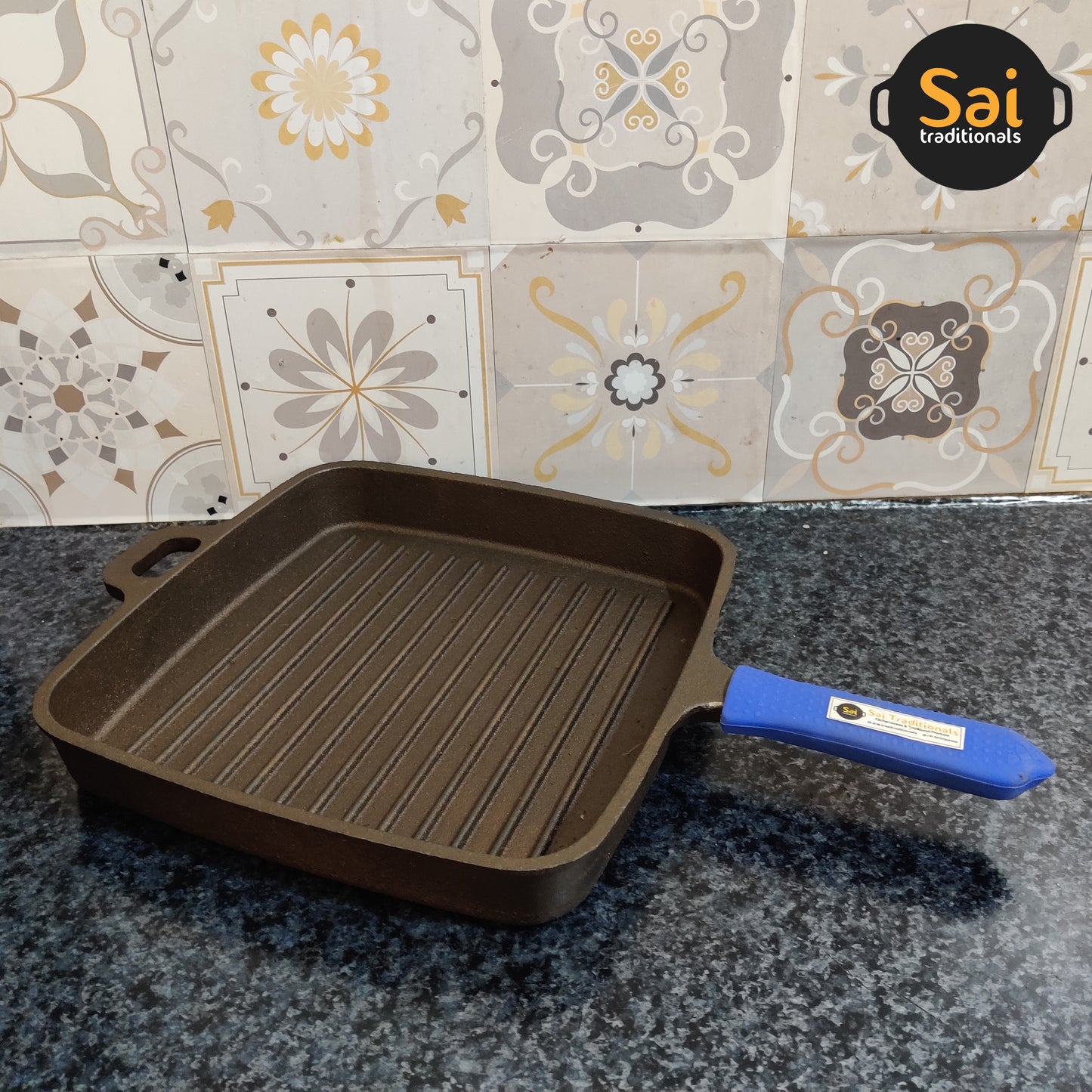 Cast Iron Grill Pan | Long Handle with Silicon Grip | Pre-Seasoned
