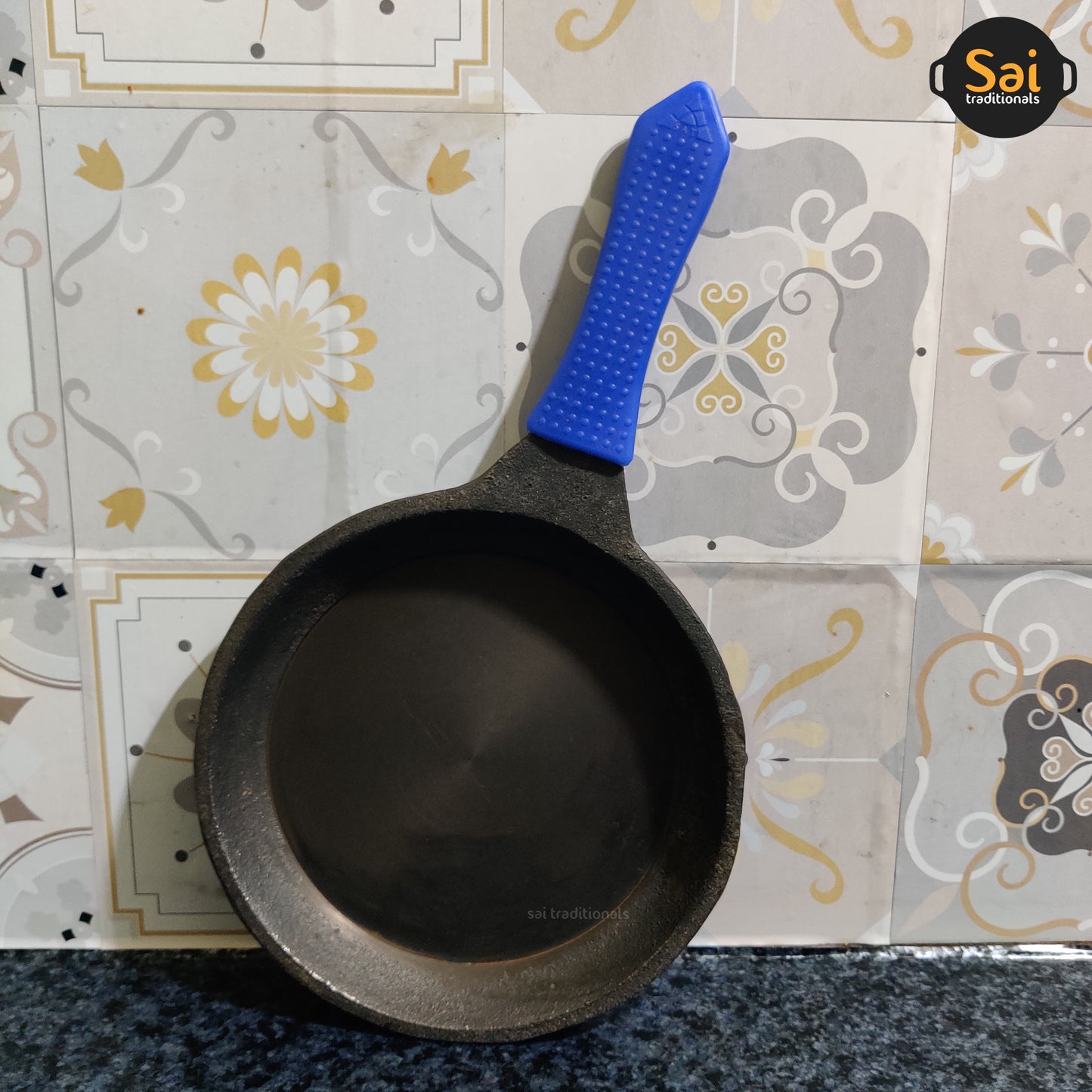 Cast Iron Omelette Pan | Pre-Seasoned