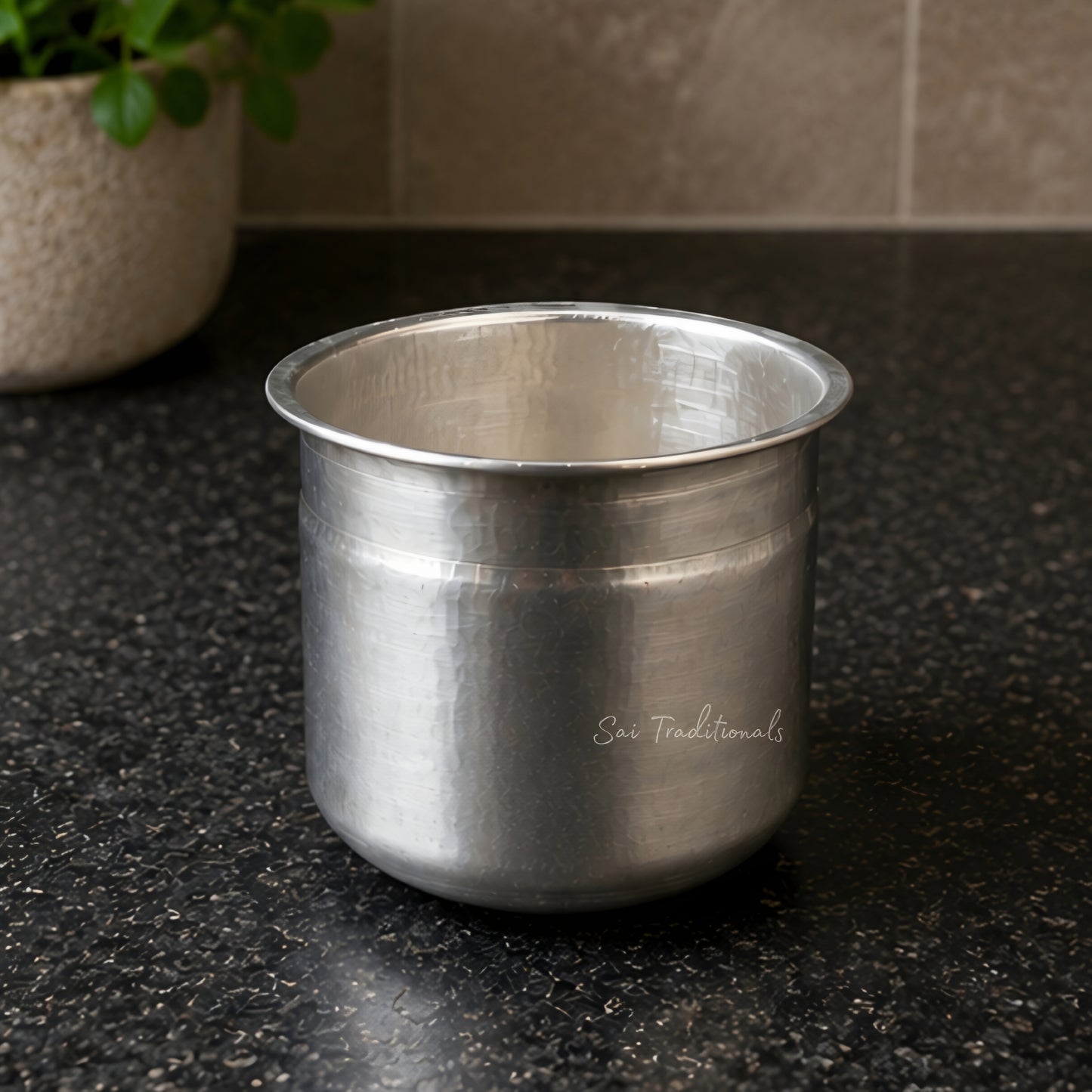 Eeyachombu | Tin Vessel | Adukku Shape