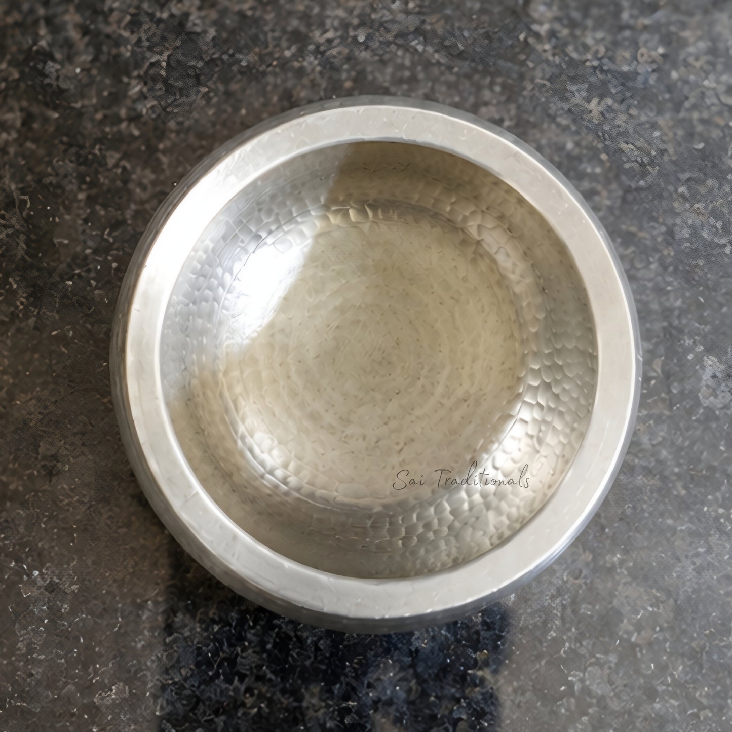 Eeyachombu | Tin Vessel | Round Shape