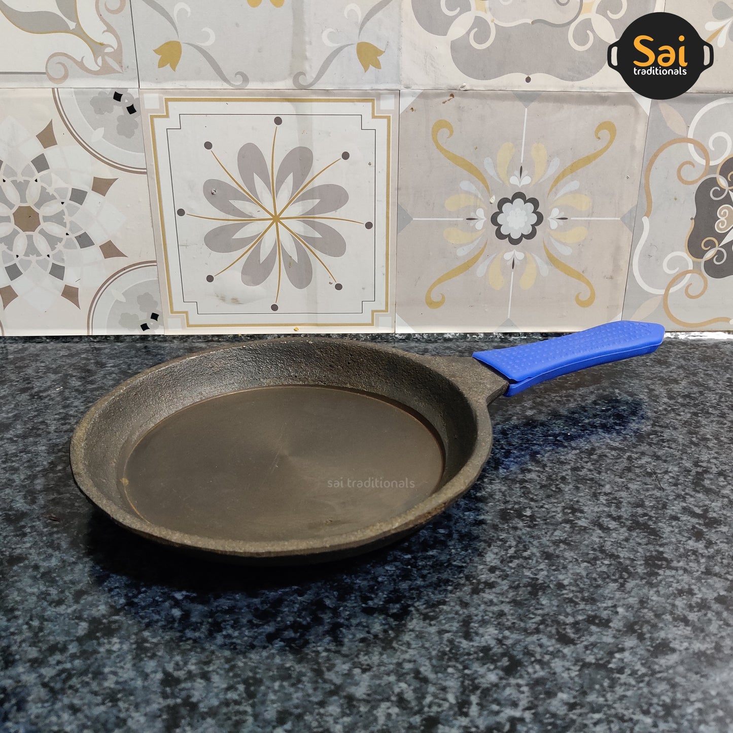 Cast Iron Omelette Pan | Pre-Seasoned